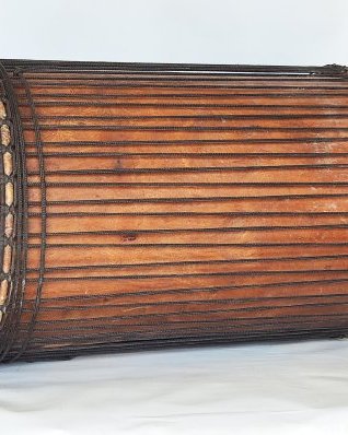 Dundun dundunba Guinea 6819